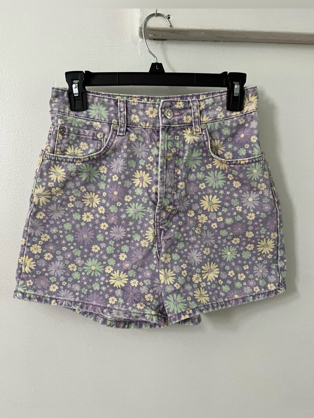 Zara NWT Purple Floral Daisy High Rise Denim Shorts Size 2